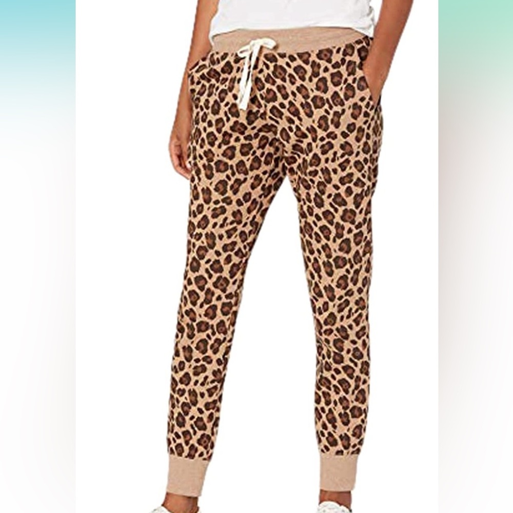 Women’s jogging pants